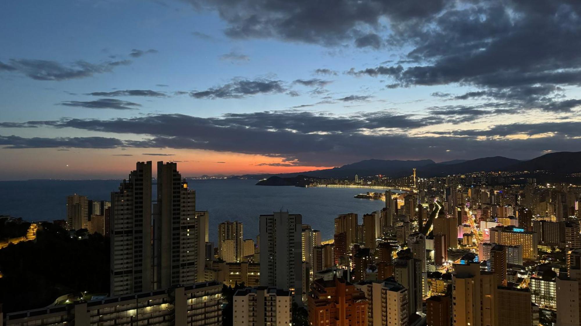 Planta 28 - 2 Dormitorios Con Vistas เบนิดอร์ม ภายนอก รูปภาพ